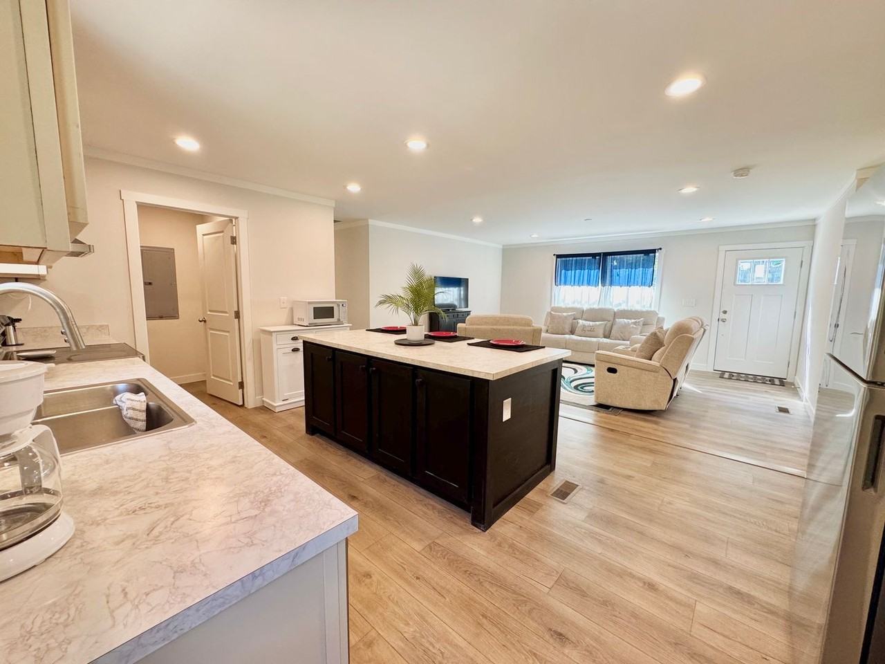 137 Roanoke Trl - Photo 6 of 21