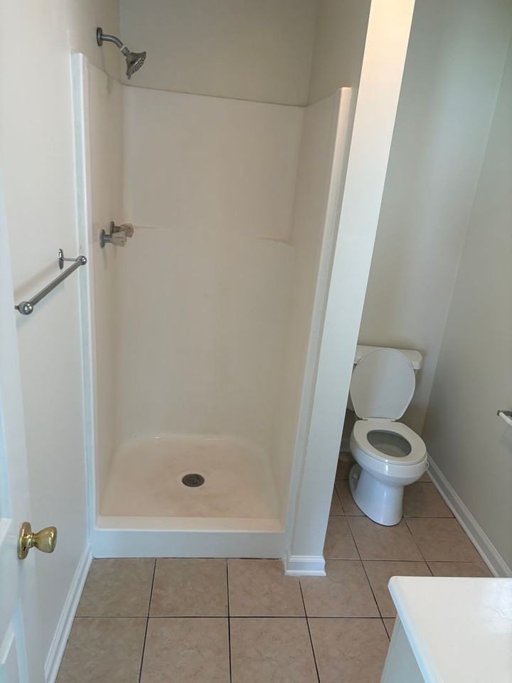 5411 Paulk Dr - Photo 4 of 9