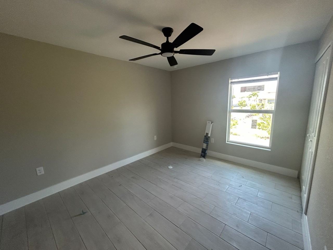 409 Ne 19th Ter - Photo 6 of 15