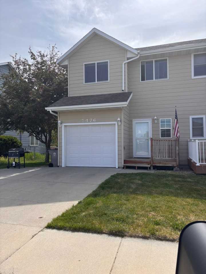 5476 Savannah St - Photo 2 of 27