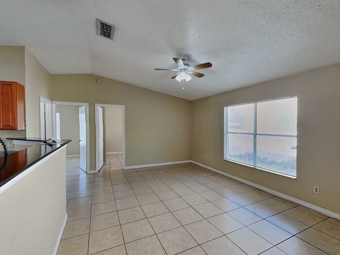 12 Herring Ct - Photo 4 of 22