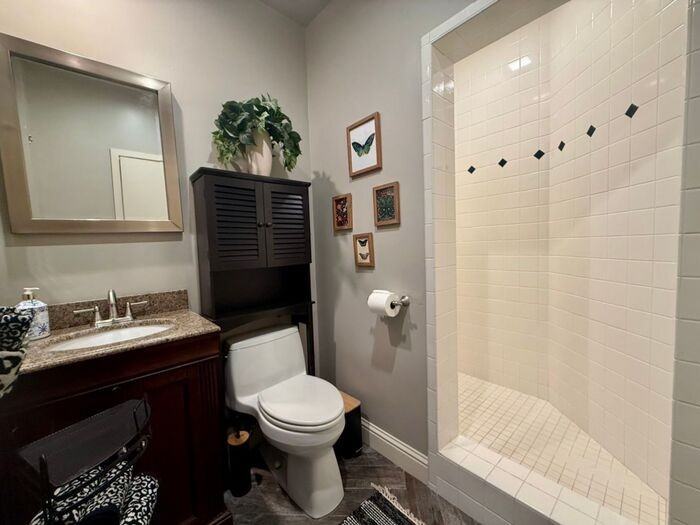 33 Linda Vista Dr #B - Photo 7 of 12