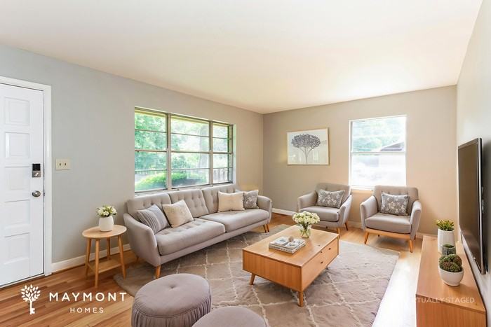 2410 Roberta Rd - Photo 5 of 15