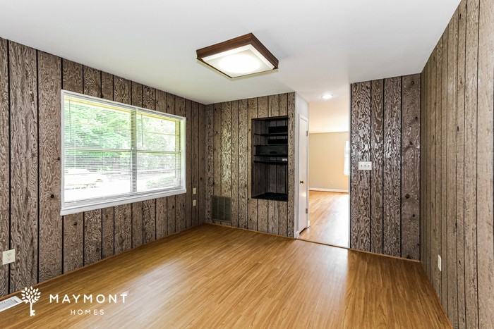 2410 Roberta Rd - Photo 7 of 15