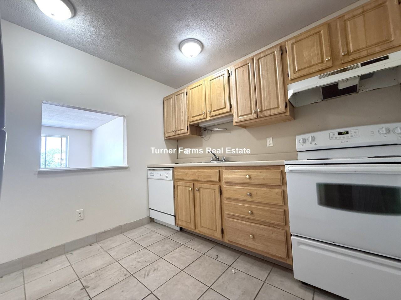 Gardner St #22 - Photo 3 of 15