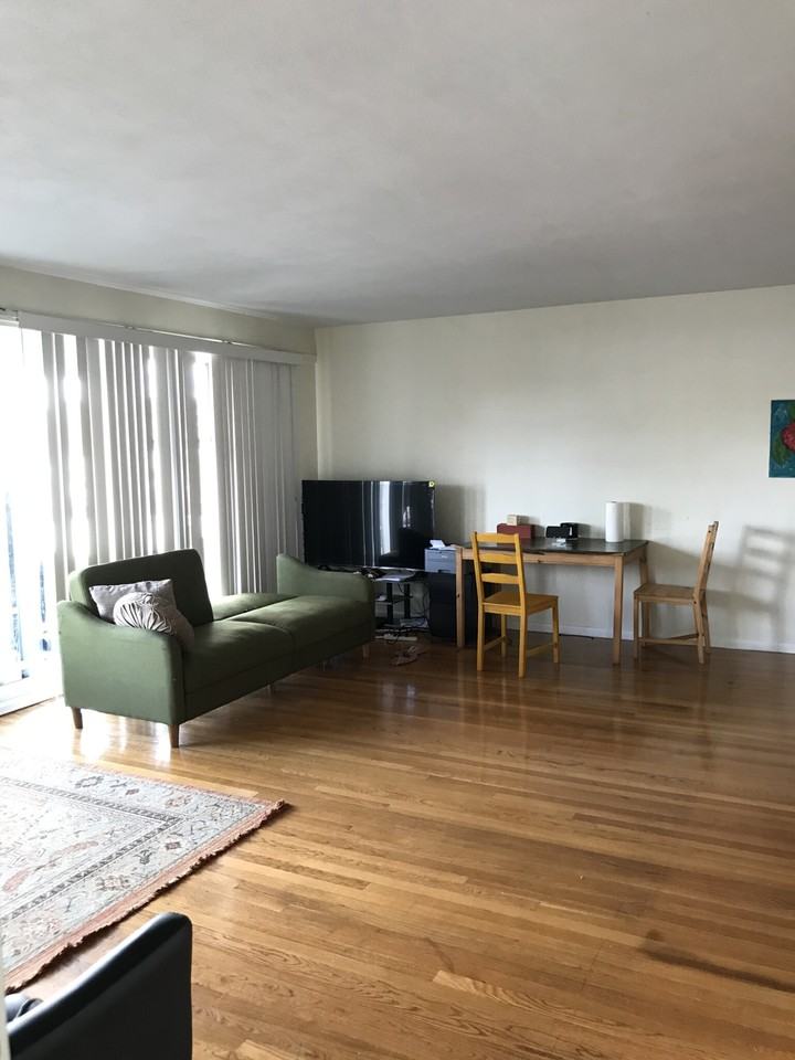 220 Central St #7 - Photo 7 of 11