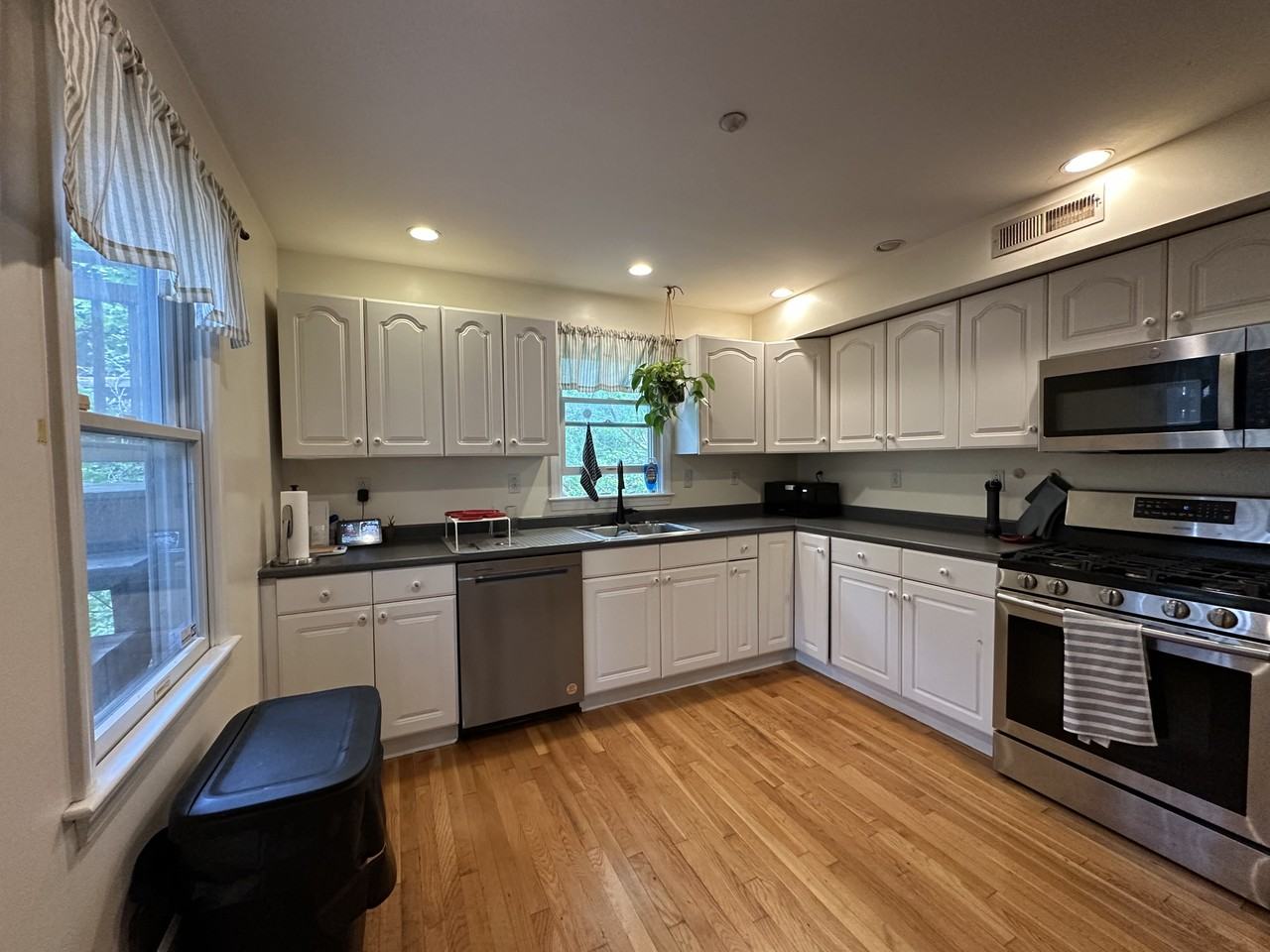 5 Glover Ct #2 - Photo 2 of 14