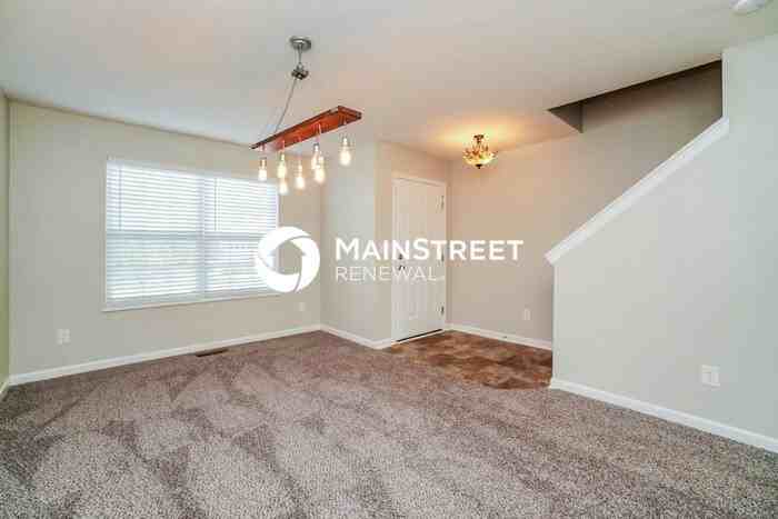 218 Faulkner Dr - Photo 2 of 15