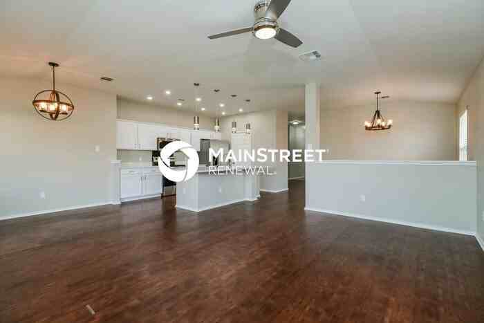 13621 John F Kennedy St - Photo 2 of 15