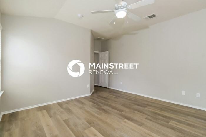 13621 John F Kennedy St - Photo 7 of 15
