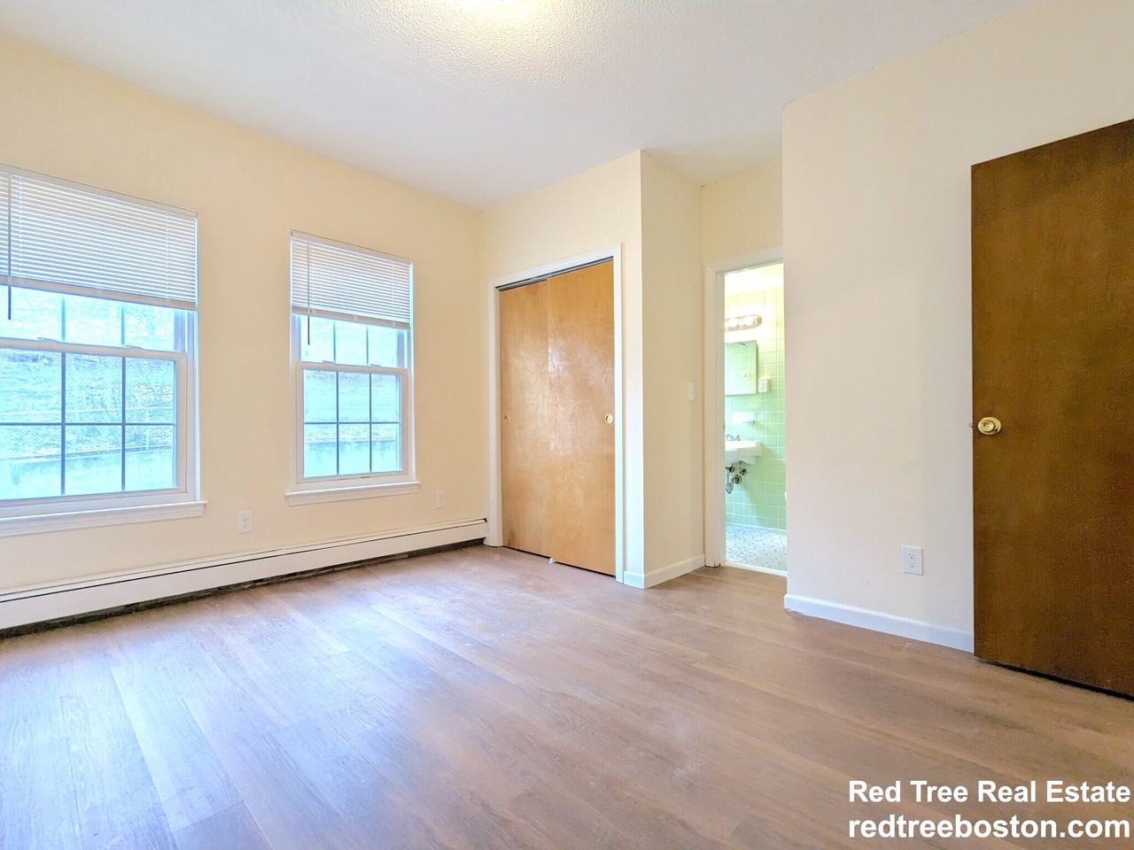 54 S Huntington Ave #15 - Photo 6 of 9