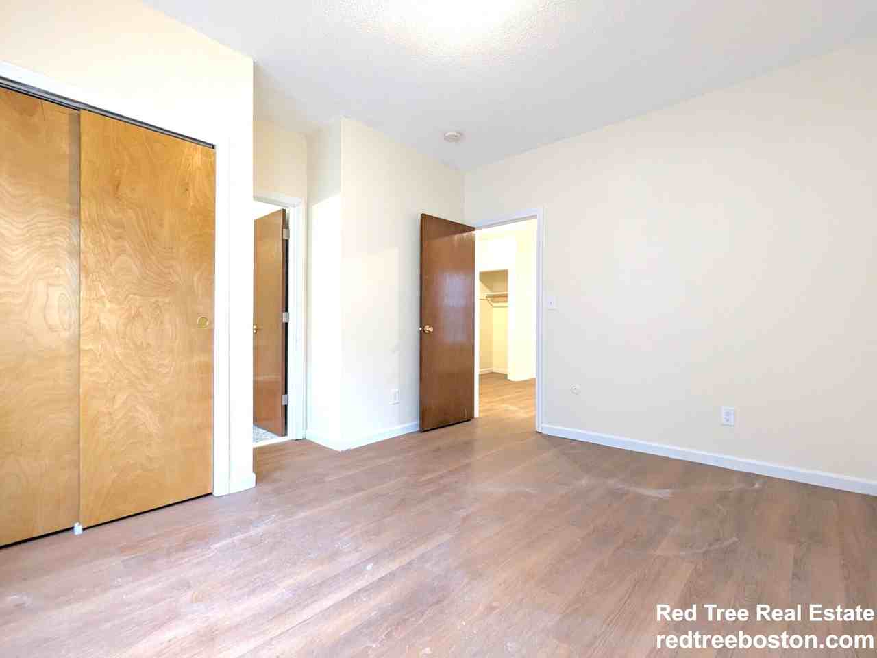 54 S Huntington Ave #15 - Photo 7 of 9