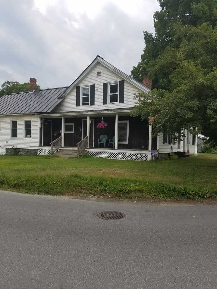 12 Davis Ave #3