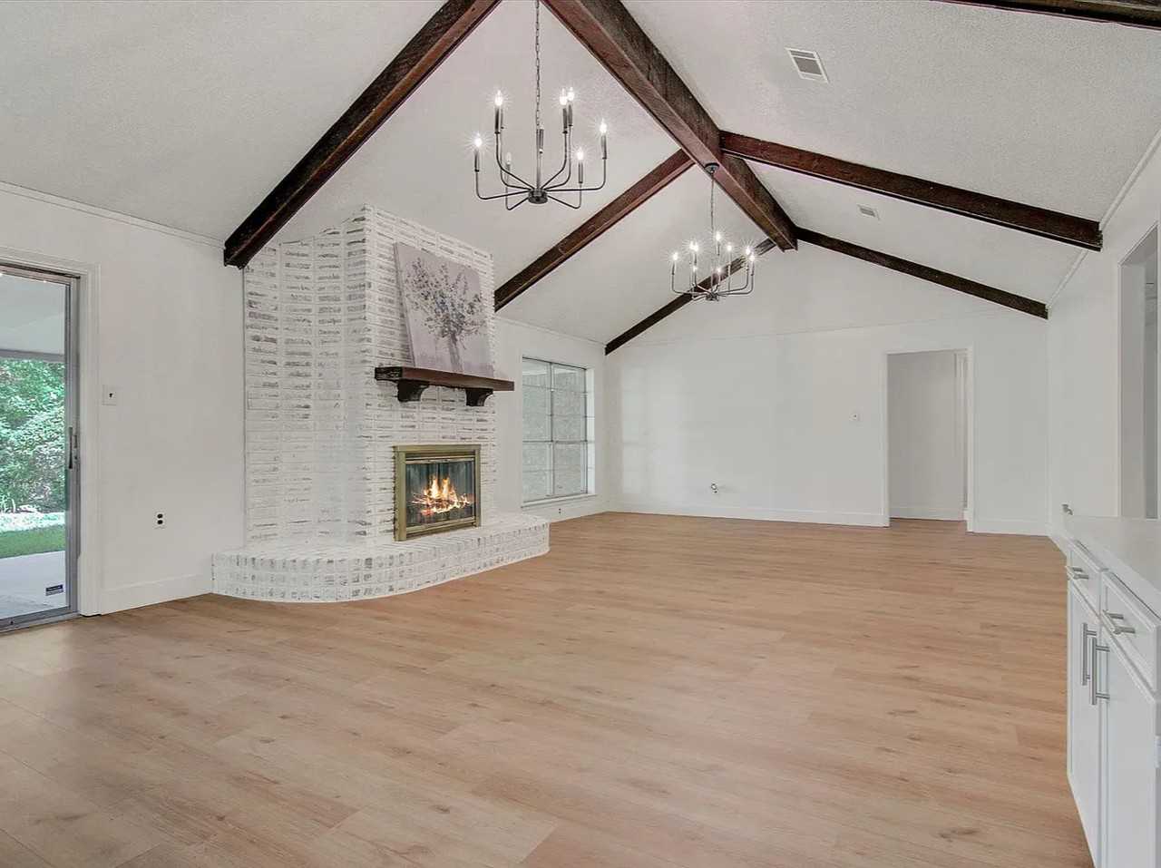 3945 Cheryl St #NA - Photo 7 of 23