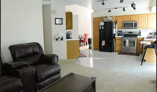 3558 Glenridge Ave #NA - Photo 5 of 19