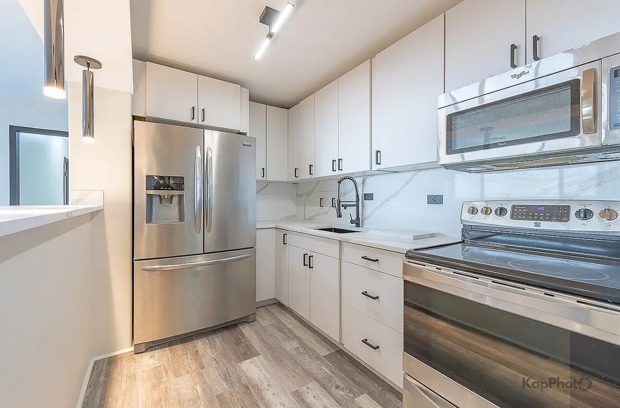 7337 S South Shore Dr #902 - Photo 2 of 34