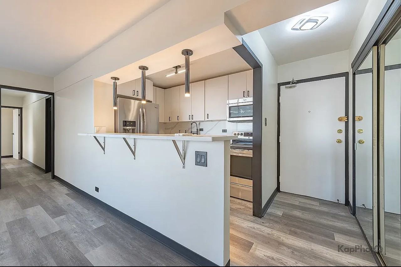 7337 S South Shore Dr #902 - Photo 3 of 34
