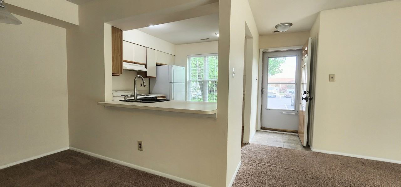 350A Delancey Pl #A - Photo 5 of 15