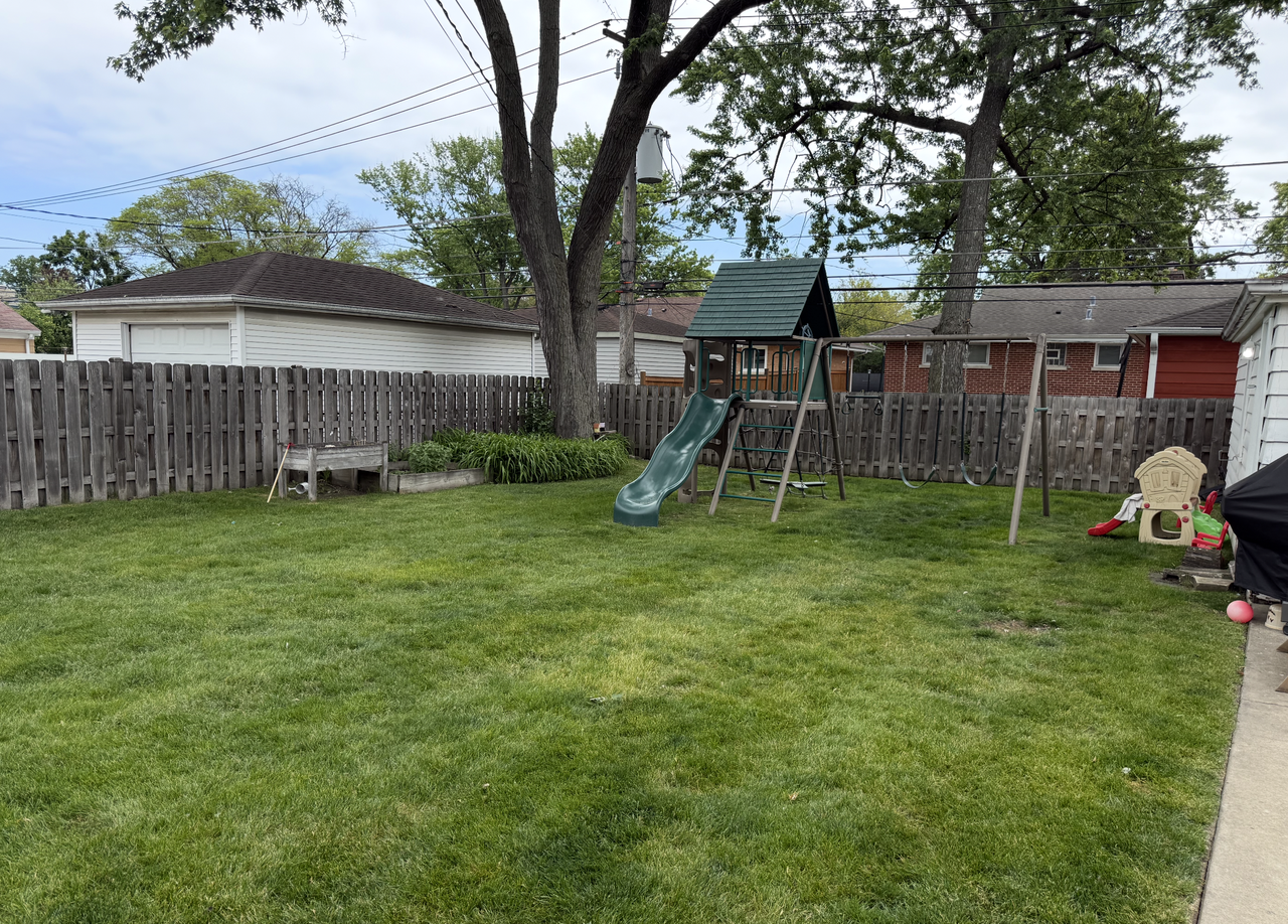 711 N Delphia Ave #NA - Photo 2 of 27