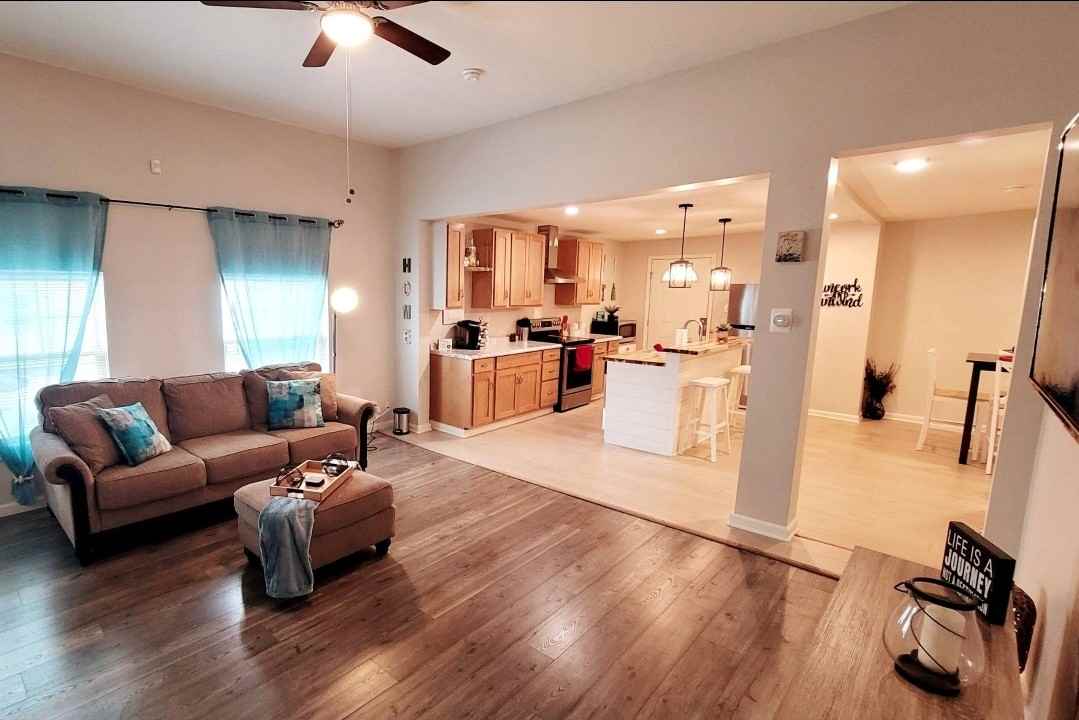 1145 Bates St #NA - Photo 3 of 7