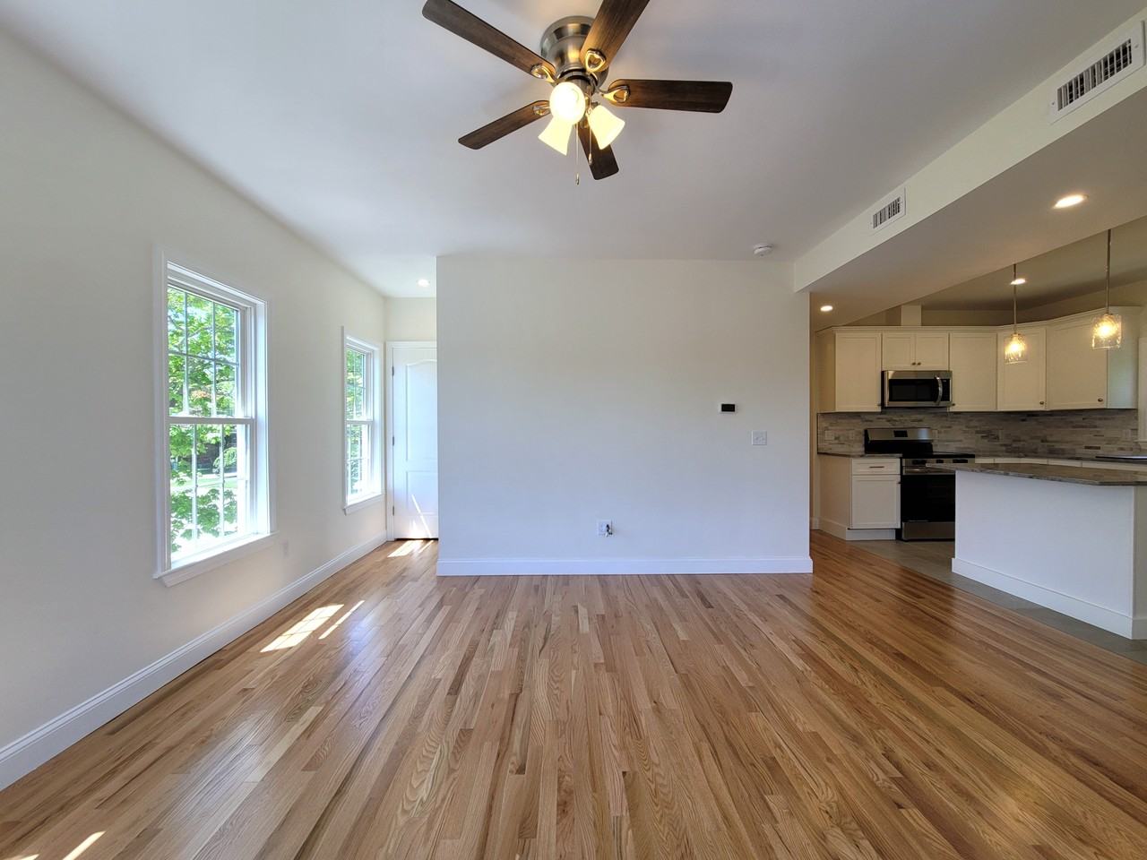 67 Coral St #B - Photo 7 of 27