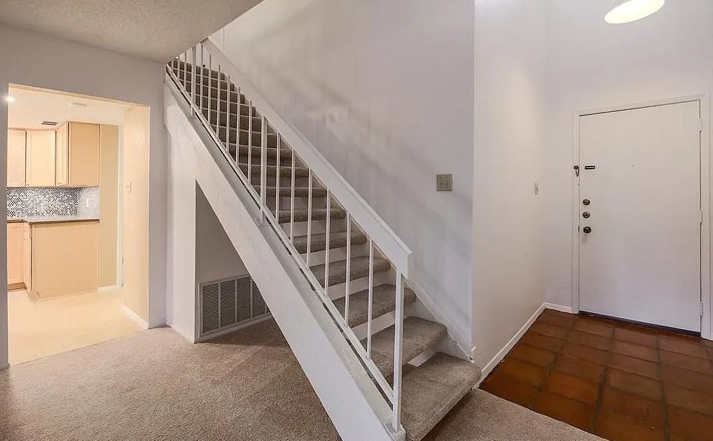 8905 Trone Cir #C - Photo 2 of 22