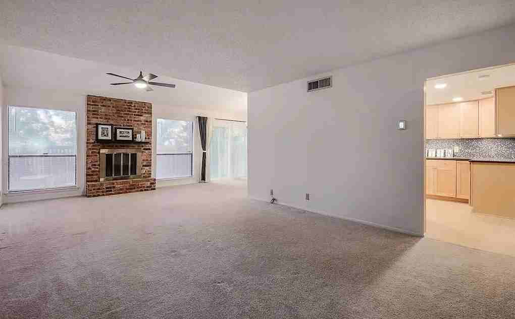 8905 Trone Cir #C - Photo 4 of 22
