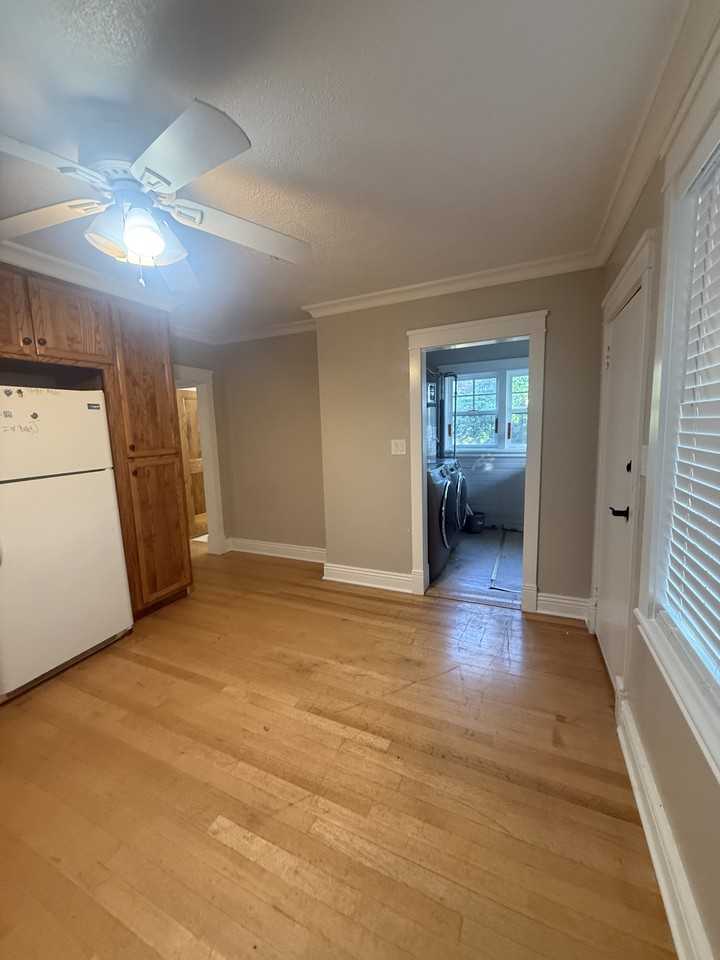 412 Maple St #NA - Photo 6 of 11