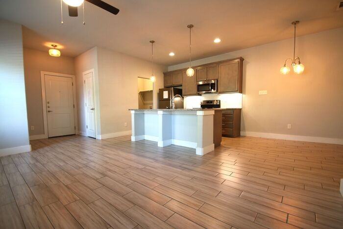 8039 Arbor Ave - Photo 2 of 21