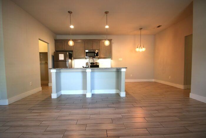 8039 Arbor Ave - Photo 7 of 21