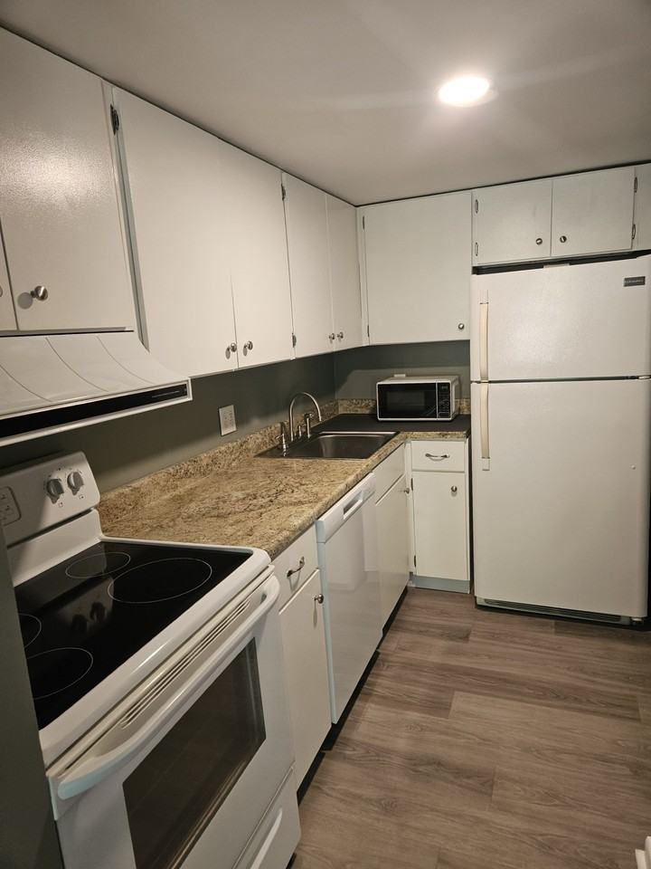 150 Yantic St #213 - Photo 4 of 12