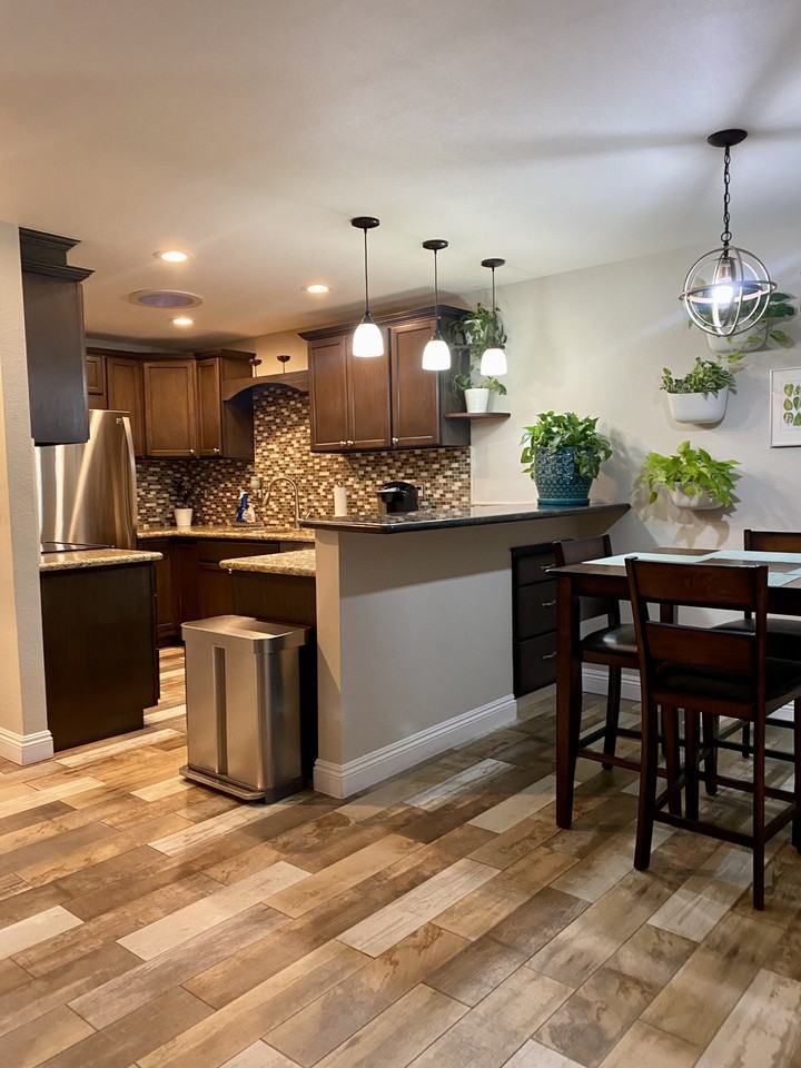 37 Dearborn Pl #92 - Photo 5 of 11