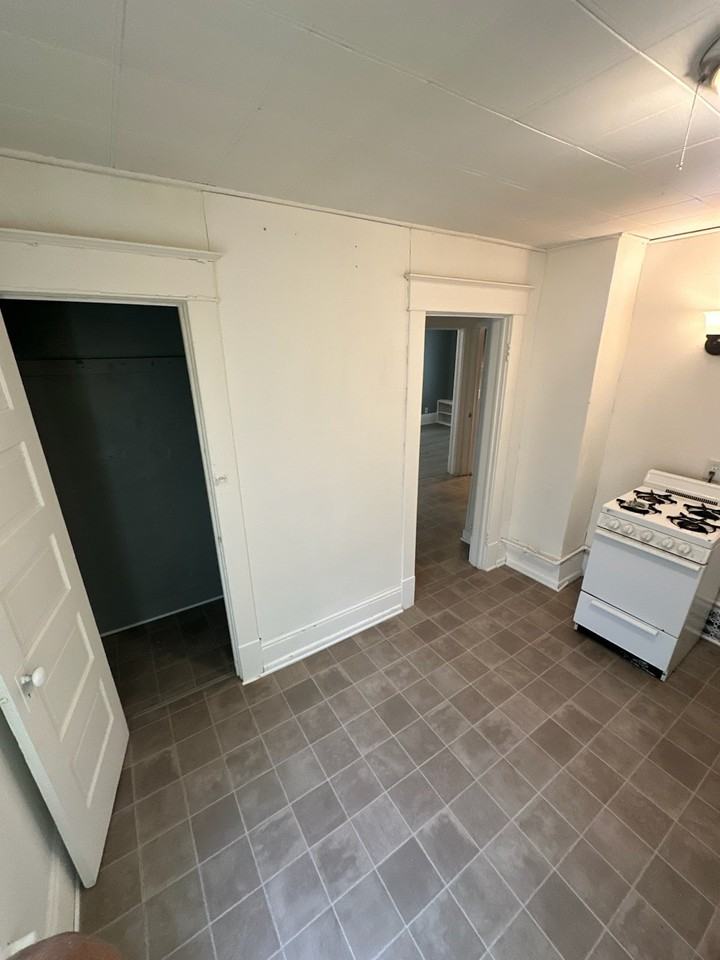 832 W 1st St #1-2 - Photo 3 of 14