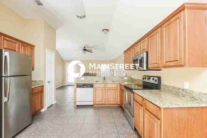 6424 Canyon Trl - Photo 6 of 16