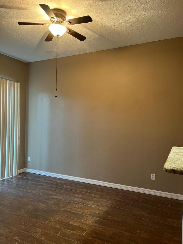 600 Northern Way #1206 - Photo 3 of 28