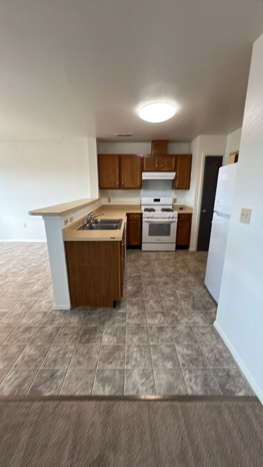 1281 Dakota Dr - Photo 5 of 8