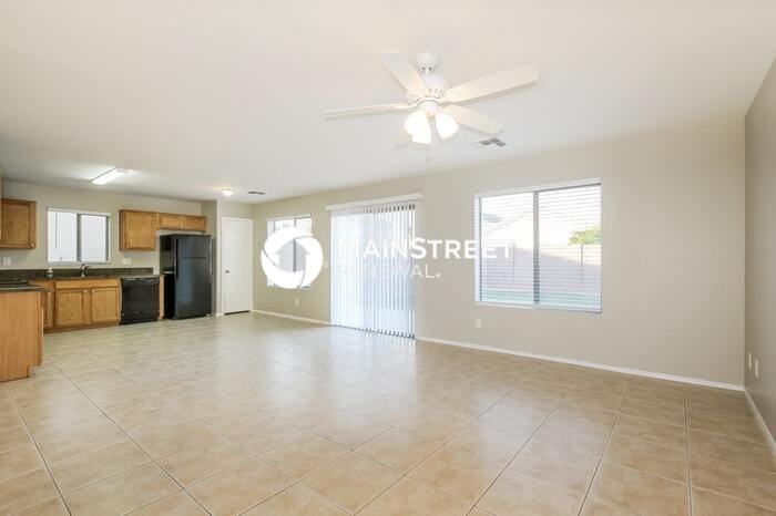 13000 W Lisbon Ln - Photo 2 of 19