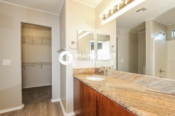 13000 W Lisbon Ln - Photo 5 of 19