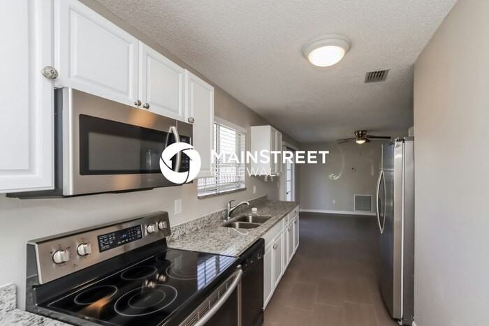 861 Americana Blvd Nw - Photo 5 of 16