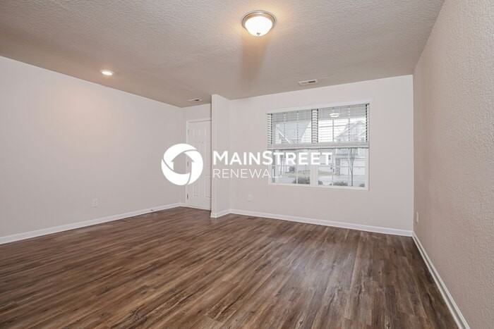 432 Brisk Dr - Photo 4 of 20