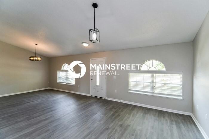 7218 Oxfordshire Ave - Photo 5 of 16