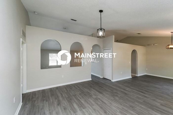 7218 Oxfordshire Ave - Photo 6 of 16