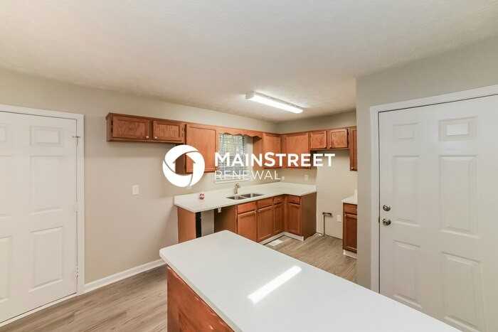 3145 Medina Dr - Photo 6 of 17