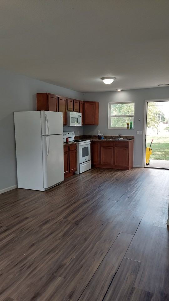 1020 S Singleton St #NA - Photo 3 of 8