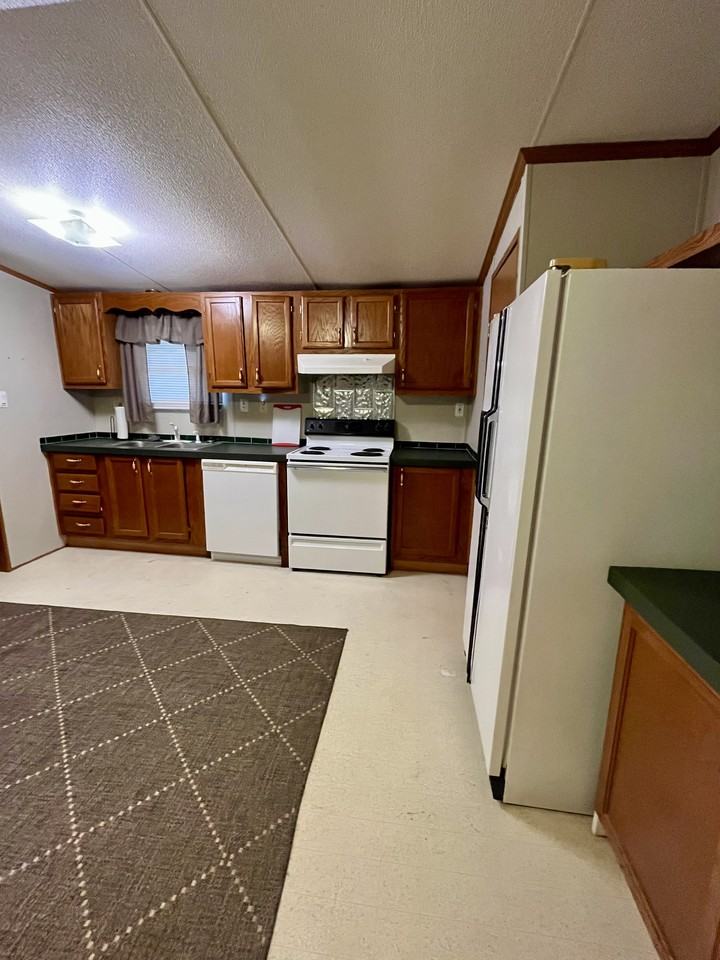 5 Timberlane Dr #NA - Photo 6 of 12