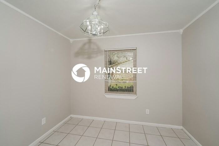 722 Oak Dr E - Photo 7 of 17