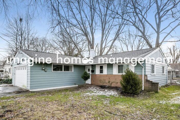 547 Abbyshire Dr - Photo 3 of 16