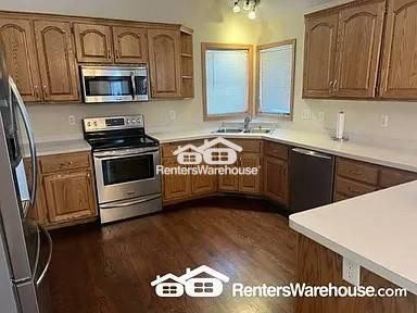 7854 9th St N - Photo 2 of 19