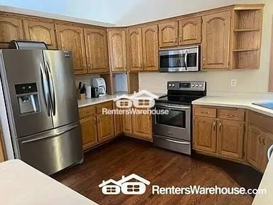 7854 9th St N - Photo 3 of 19