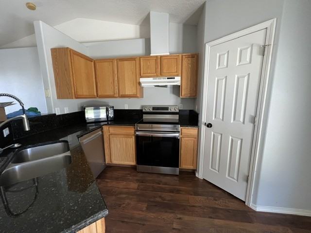 2012 Cambridge St - Photo 2 of 26